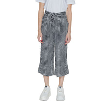 Only Black Viscose Cropped Pant
