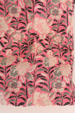 Pink Floral Brocade Capri Pants Dolce & Gabbana