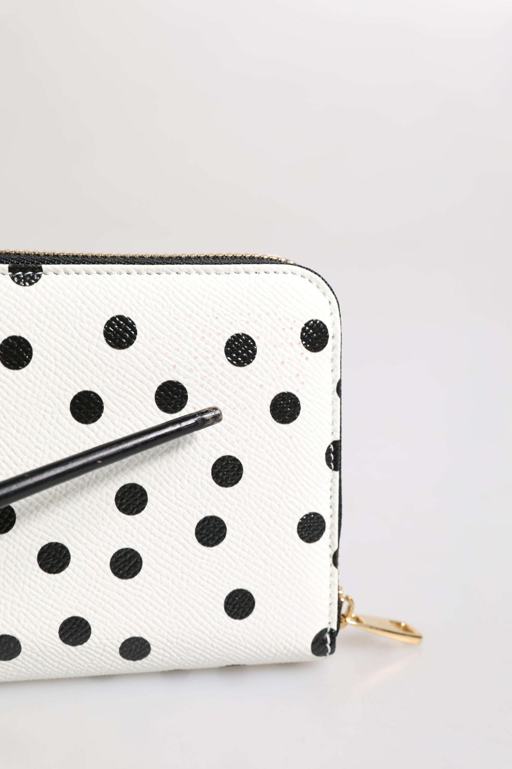 Dolce & Gabbana White Black Striped Leather Zip Around Continental Wallet