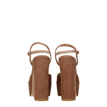 Stuart Weitzman Beige Leather Platforms