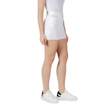 White Cotton Short Calvin Klein Jeans